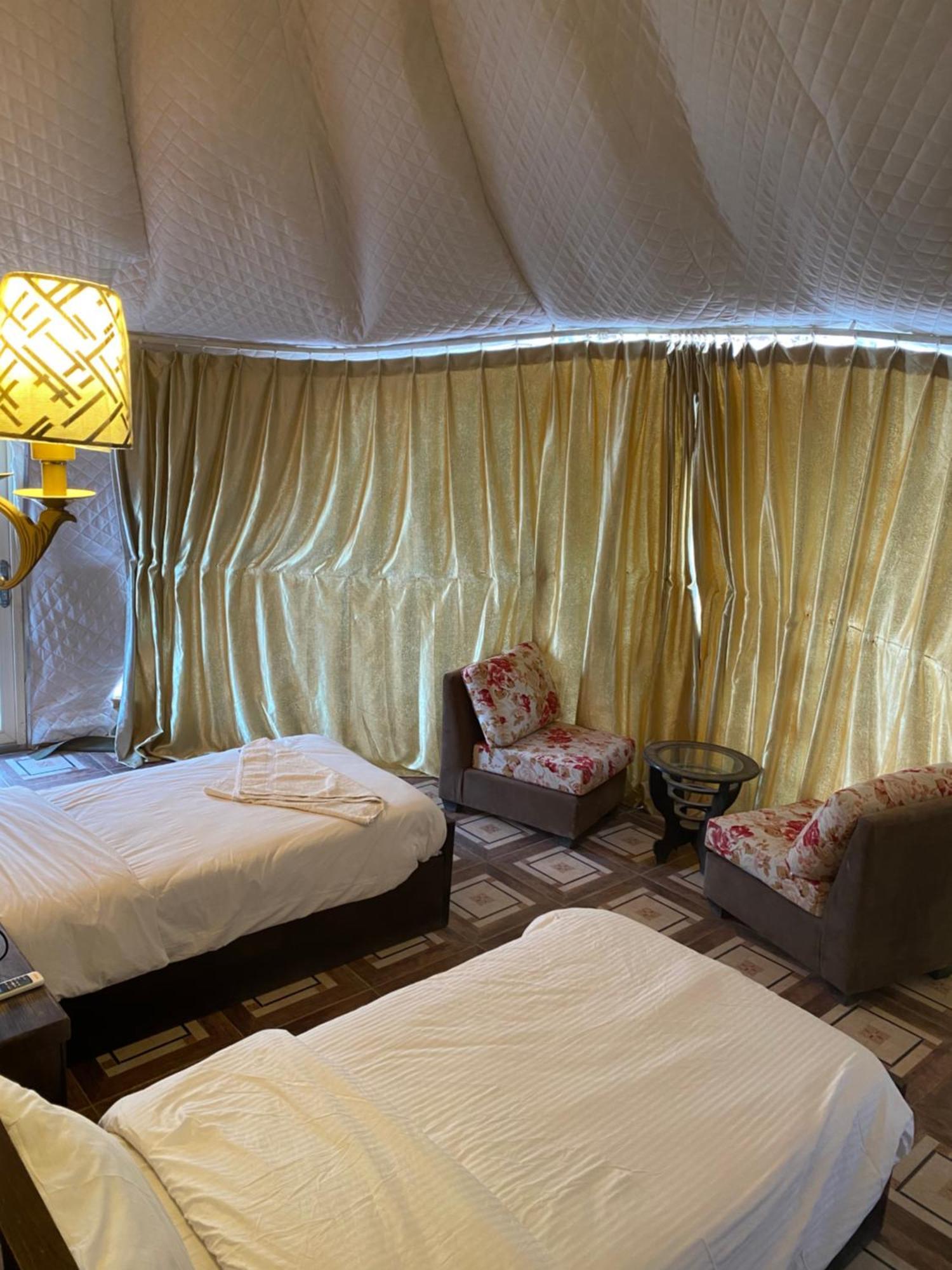 Wadi Rum Sky Camp Bagian luar foto