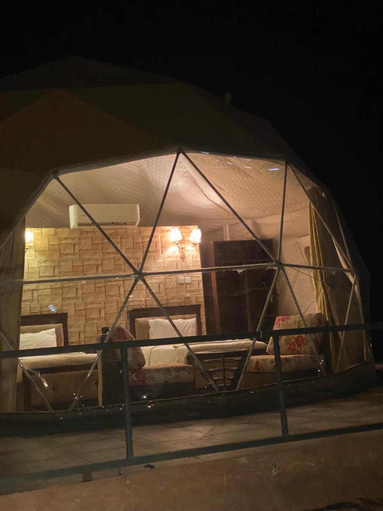 Wadi Rum Sky Camp Bagian luar foto