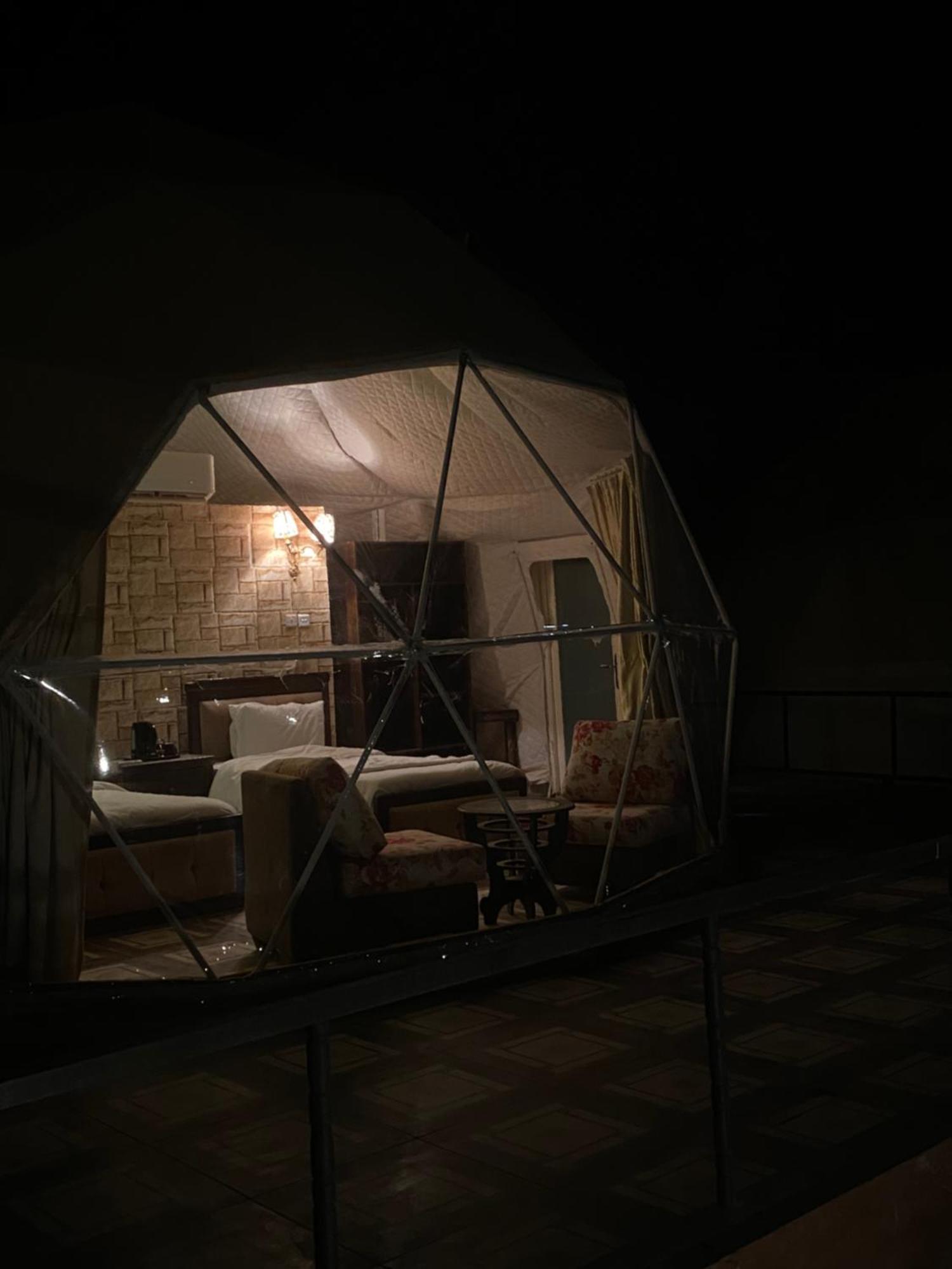 Wadi Rum Sky Camp Bagian luar foto