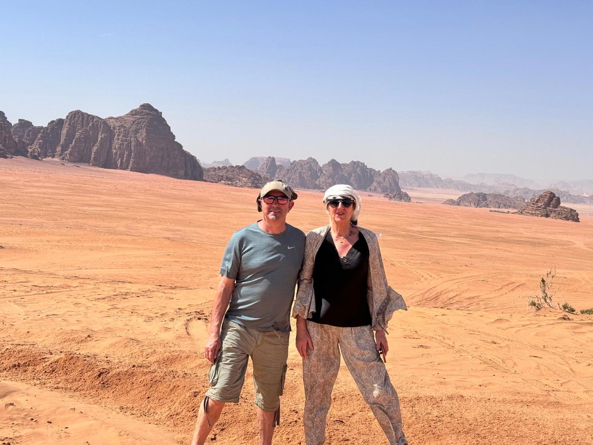 Wadi Rum Sky Camp Bagian luar foto