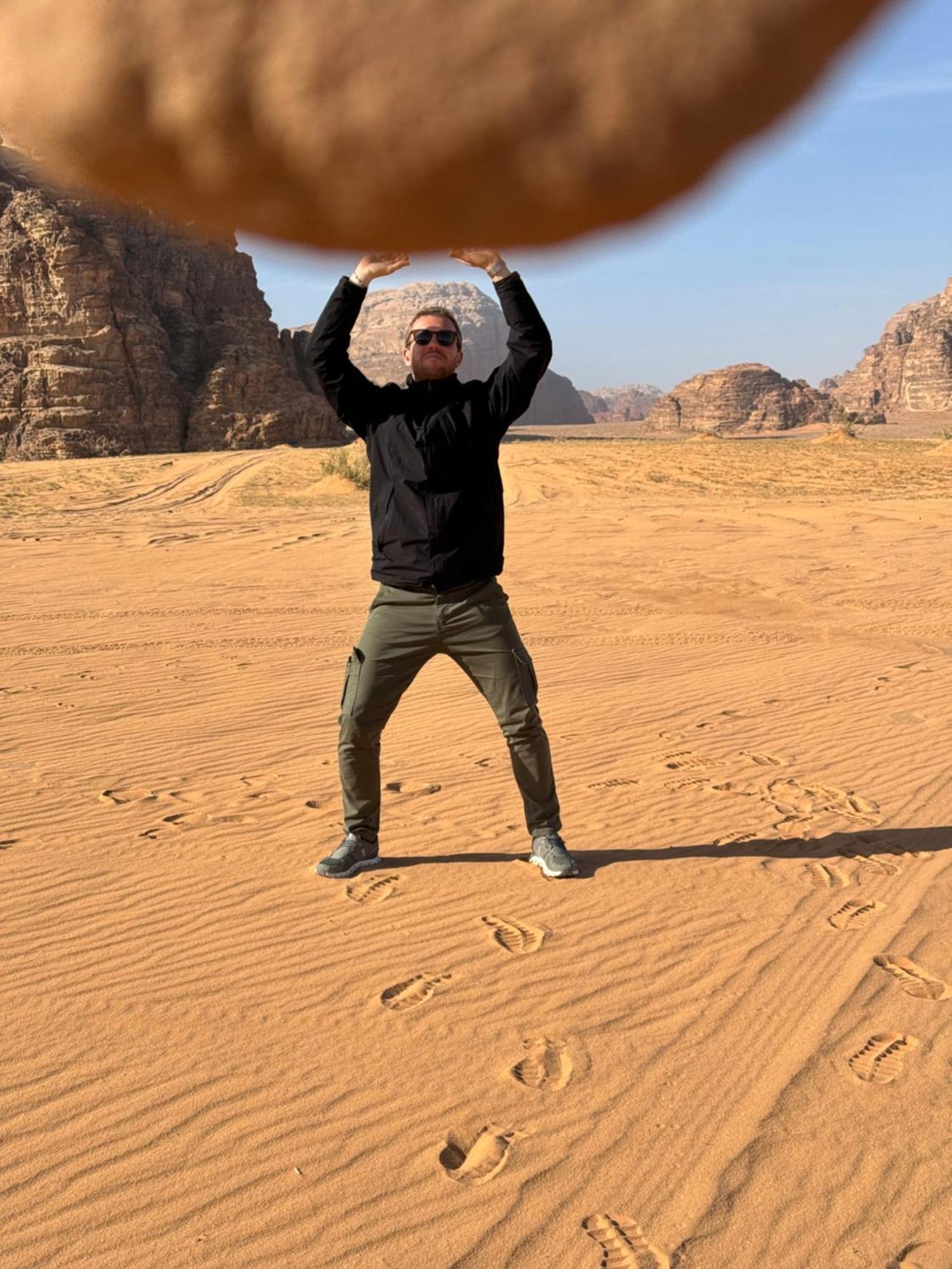 Wadi Rum Sky Camp Bagian luar foto