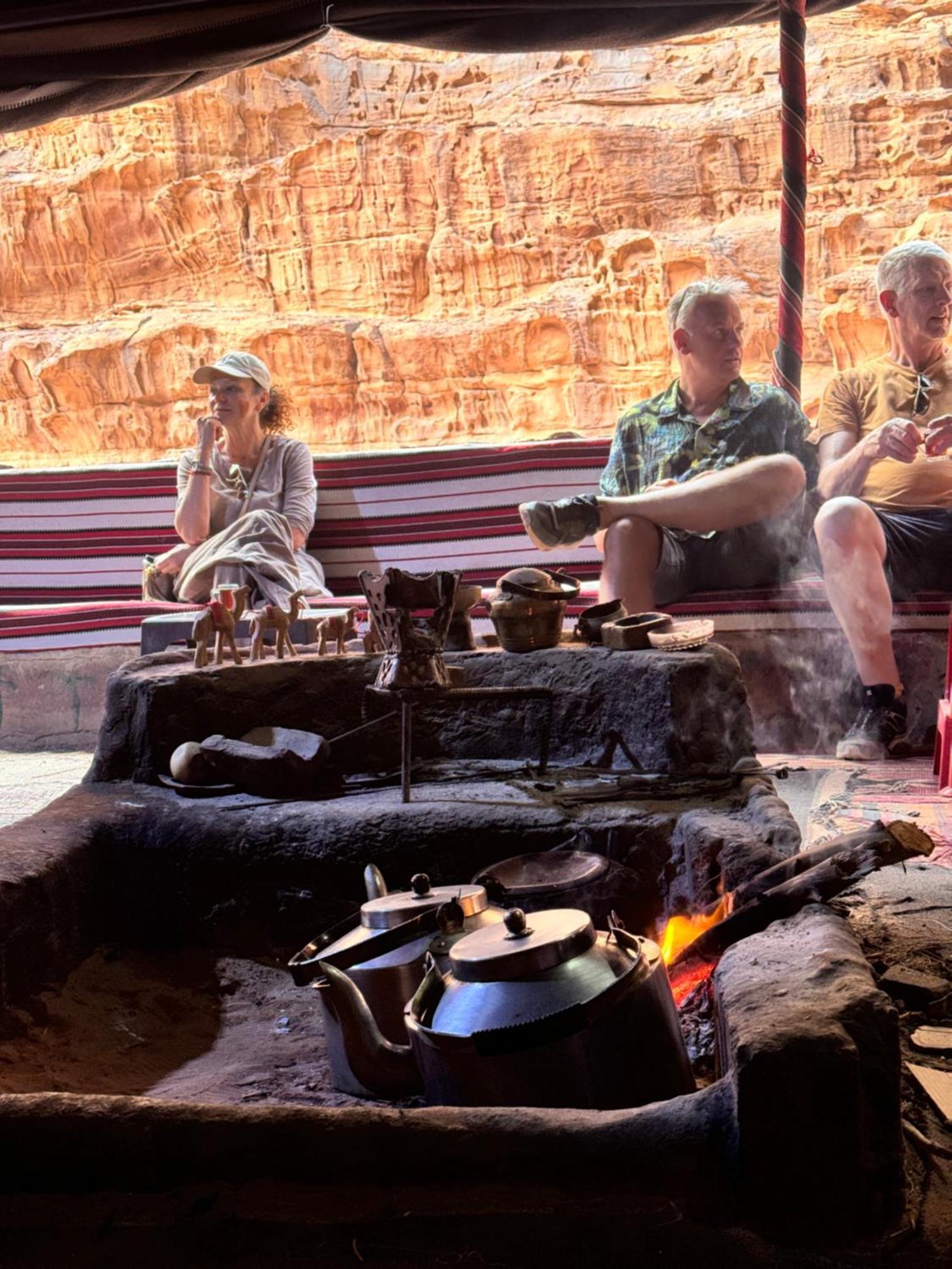 Wadi Rum Sky Camp Bagian luar foto